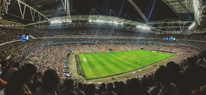 澳门世界杯：公园大妈打法，64岁选手吓袁嘉楠一跳，球拍异形（配图示意）